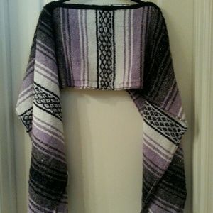 Bundle mexican poncho & Blue/why blanket