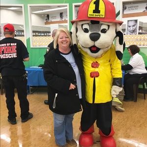 Meet your Posher, Crystal