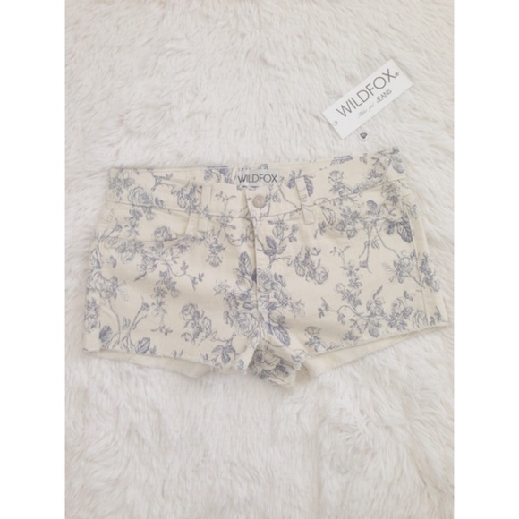 Wildfox Couture The Lara Toile Blue Floral Shorts - Picture 2 of 4