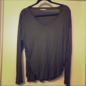 Madewell long sleeve V-neck tee (size M)