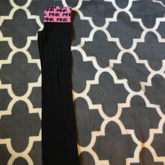 PINK yoga pants. - Picture 2 of 3