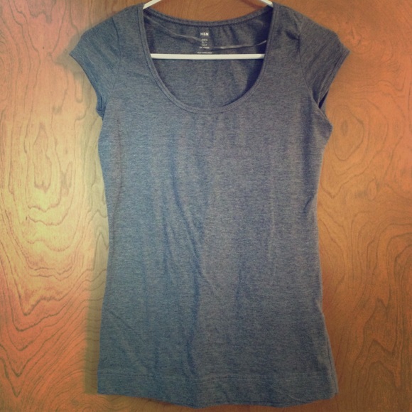 Grey top
