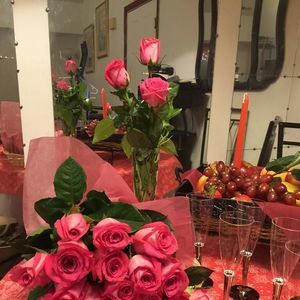 Meet your Posher, Gloria j