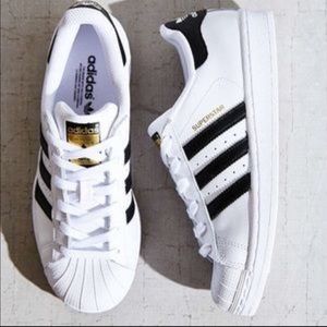 NEW ADIDAS SUPERSTAR SHOES