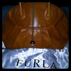💲⤵️⤵️⤵️⤵️⤵️Furla handbag