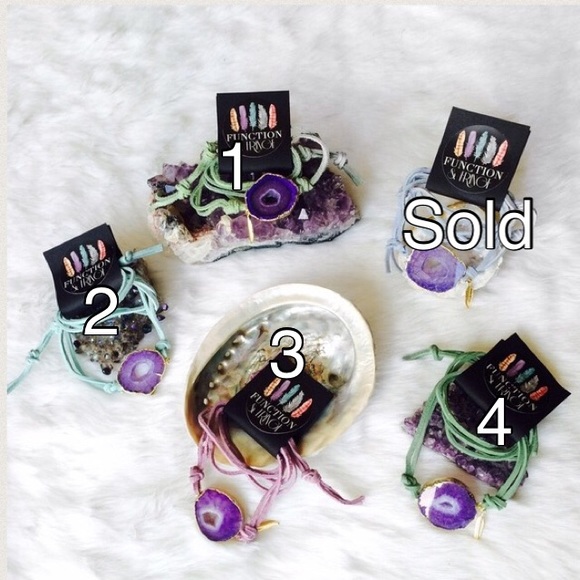 24K Gold Plated Amethyst Agate Leather Bracelet - Picture 4 of 4