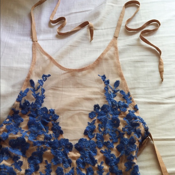 additional pictures of FL&L Luau Mini Dress - Picture 2 of 4