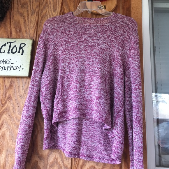 Maroon knitted crop top sweater
