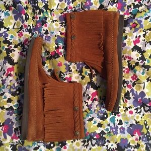 Minnetonka boots