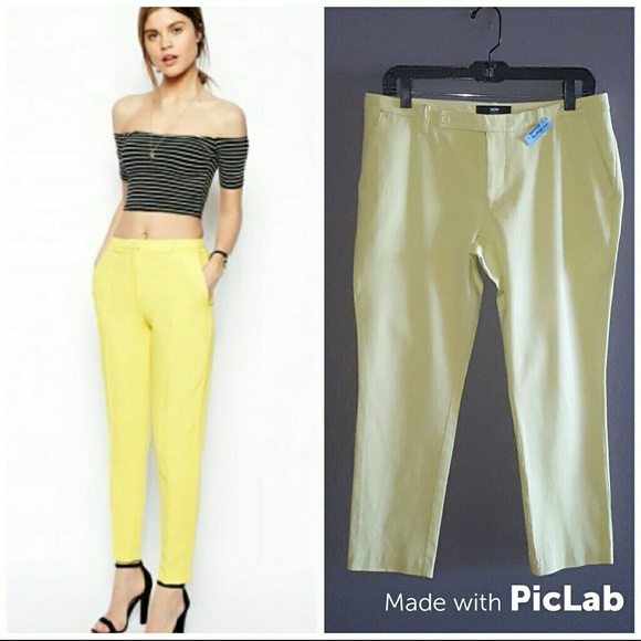 Bogart Cigarette Pant in Peridot - Picture 2 of 4