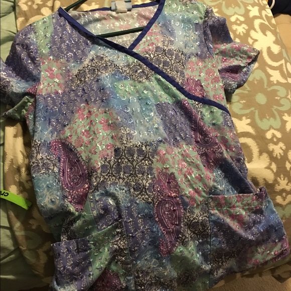 Scrub top