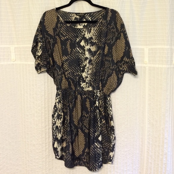 Snakeskin print dress /top