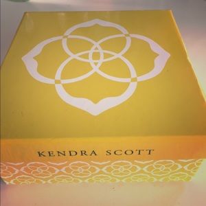 New Kendra Scott Jewelry Box