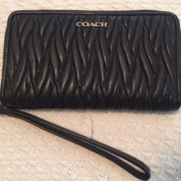 Coach Madison black gathered leather wallet