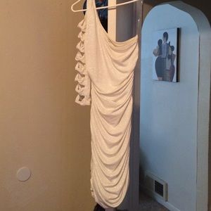 White sparkly dress! ⚪️