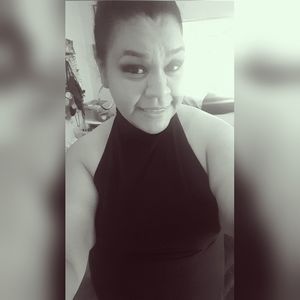 Meet your Posher, Crystal