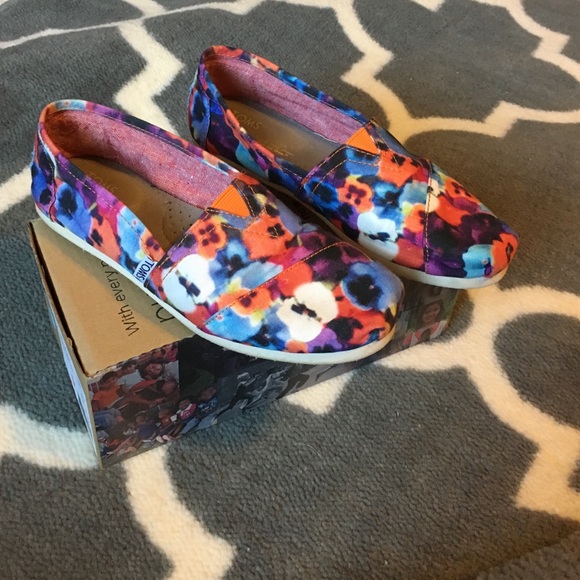 Oahu Classic Toms.