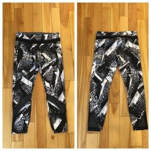 Lululemon Inspire Tight ll w/Mesh