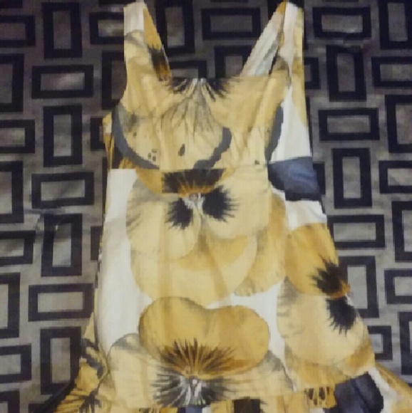 (2 HR SALE!!) Anthropologie "Painted Pansy"