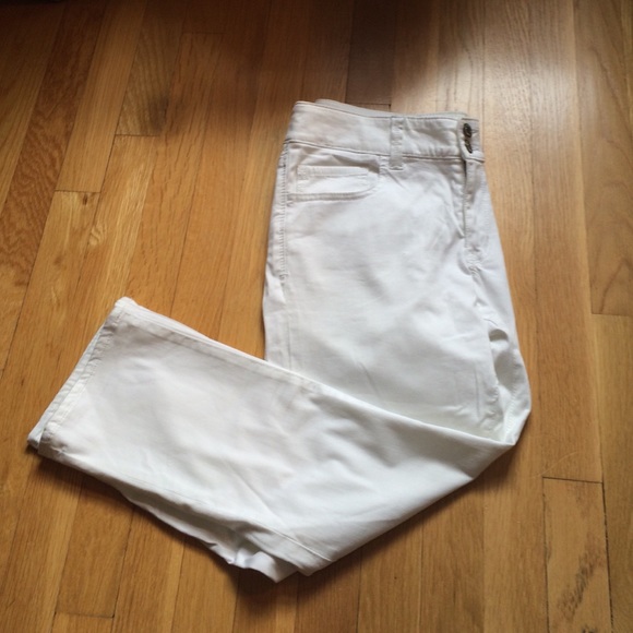 American eagle white jeans - Picture 1 of 1