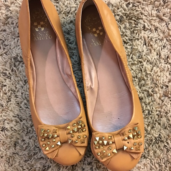 Vince Camuto flats
