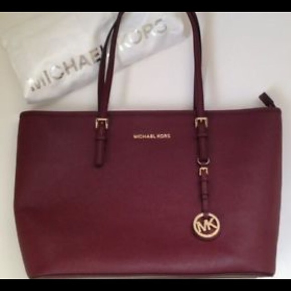 Michael Kors Jet Set Saffiano Medium Tote Bag