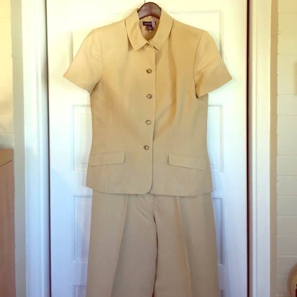 Golden camel linen pant suit