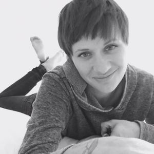 Meet your Posher, Ambra