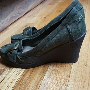 American Eagle wedge loafers