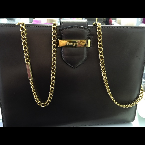 ❌SOLD❌Authentic Ferragamo Purse ❤️ - Picture 3 of 4