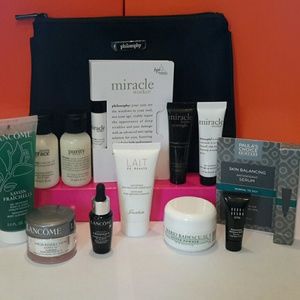 Beauty Samples + Cosmetic bag