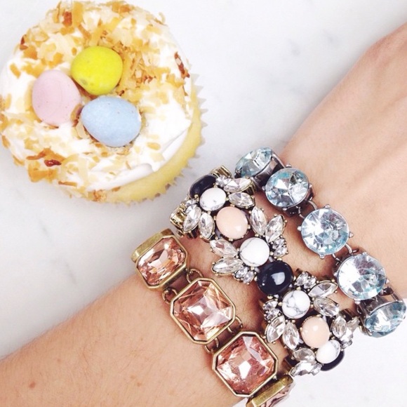 🆕 OCEAN JEWELERS Statement Bracelet (2 colors) - Picture 2 of 4