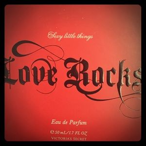 Victoria' s Secret -Sexy little things LOVE ROCKS