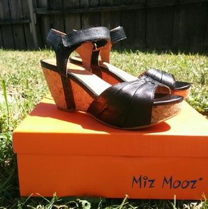 Black Miz Mooz wedges