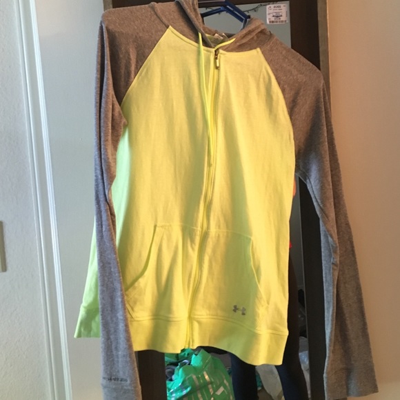 Under Armour Jacket EUC