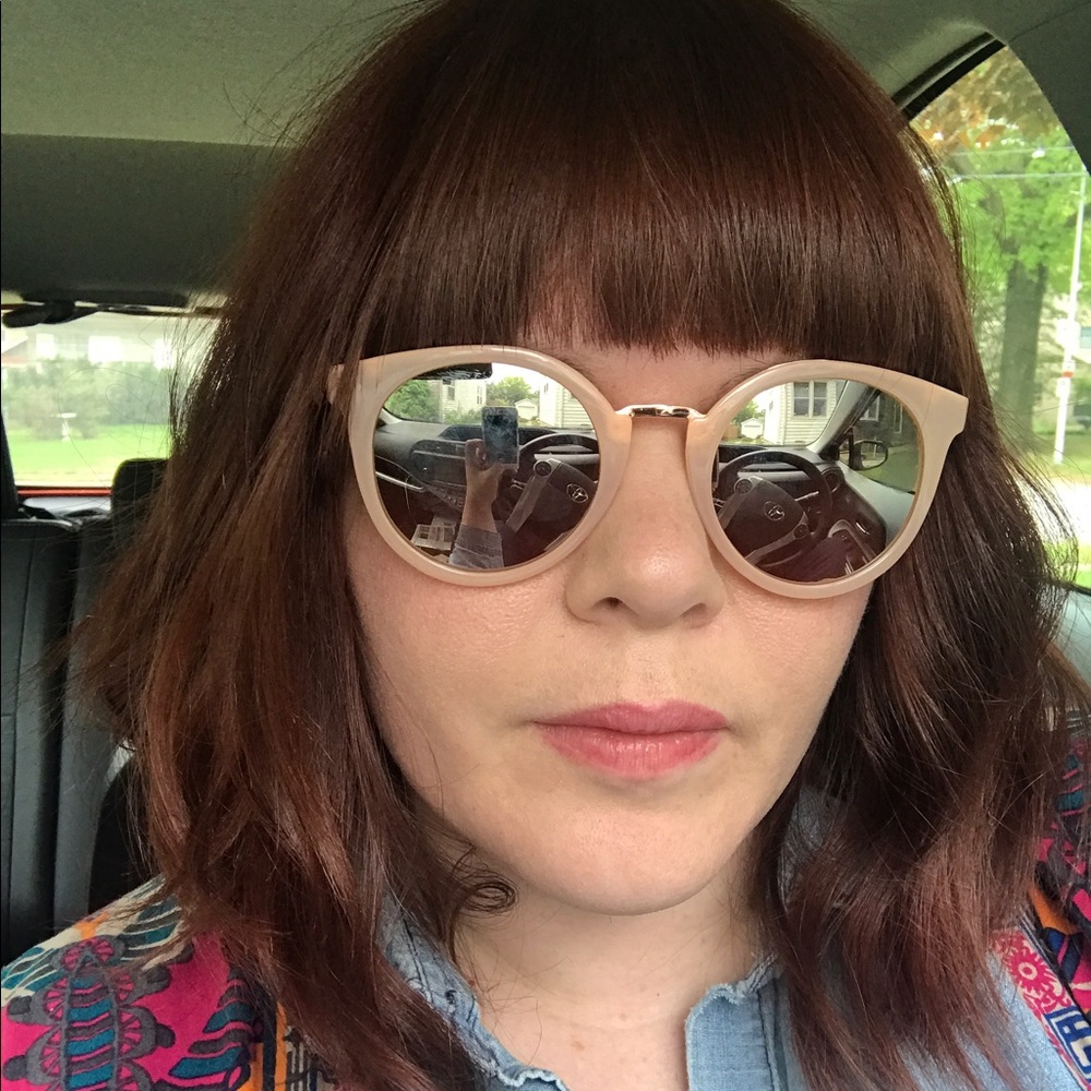 Meet your Posher, Lindsey