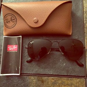 Black Ray Ban aviators (Women's)