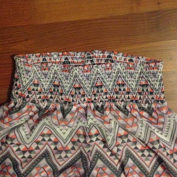 Elastic waist lose fitting pants - Picture 2 of 3