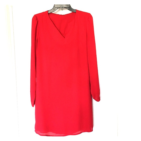 V neck Charming Charlie Dress (M)