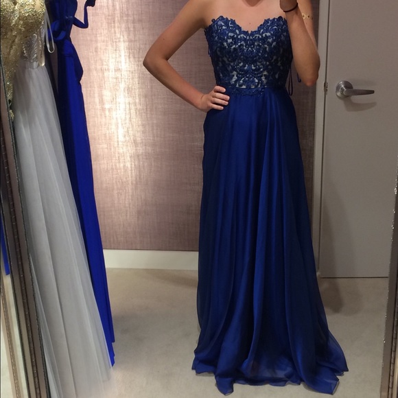 Blue La femme prom dress size 0
