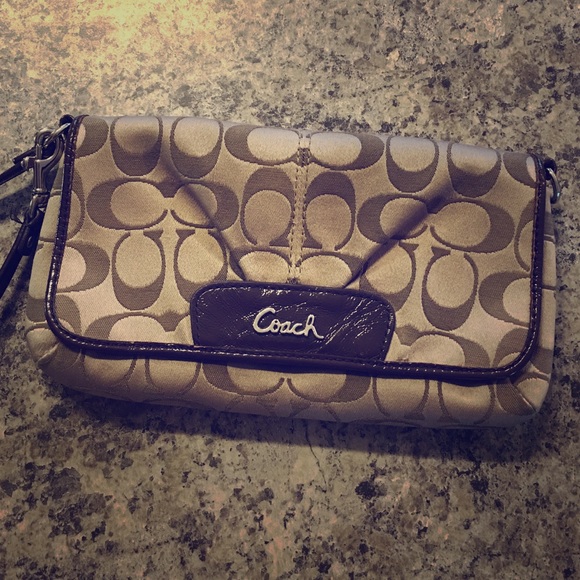 Tan Coach Clutch