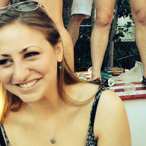 Meet your Posher, Lisa