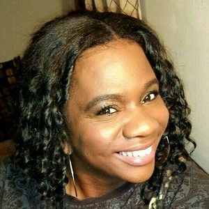 Meet your Posher, Demetria