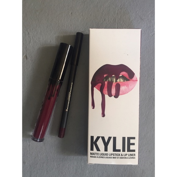 Kylie Lip Kit - **KOURT K** never used!