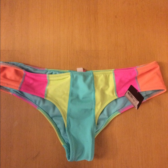 VS bikini bottom nwt