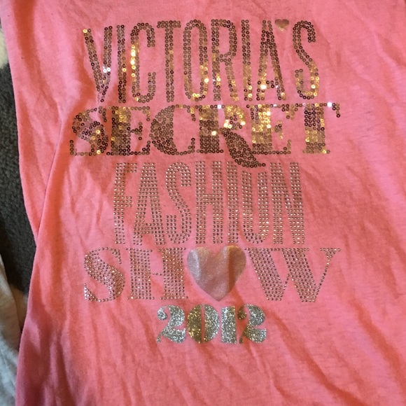 Victoria's Secret tee's - Picture 3 of 4