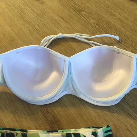 ⛵️ Palm Leaf patterned Bikini🌴 - Picture 3 of 4