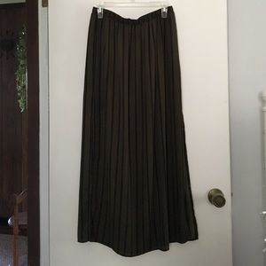 Trojan Maxi Skirt Olive
