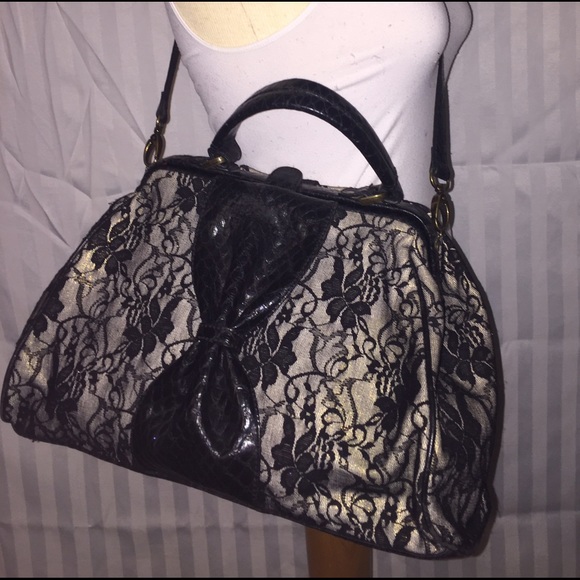 Black lace bag
