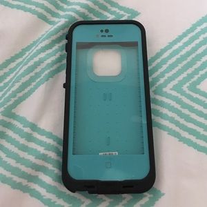 Life proof case signed by Willie Robertson!!!